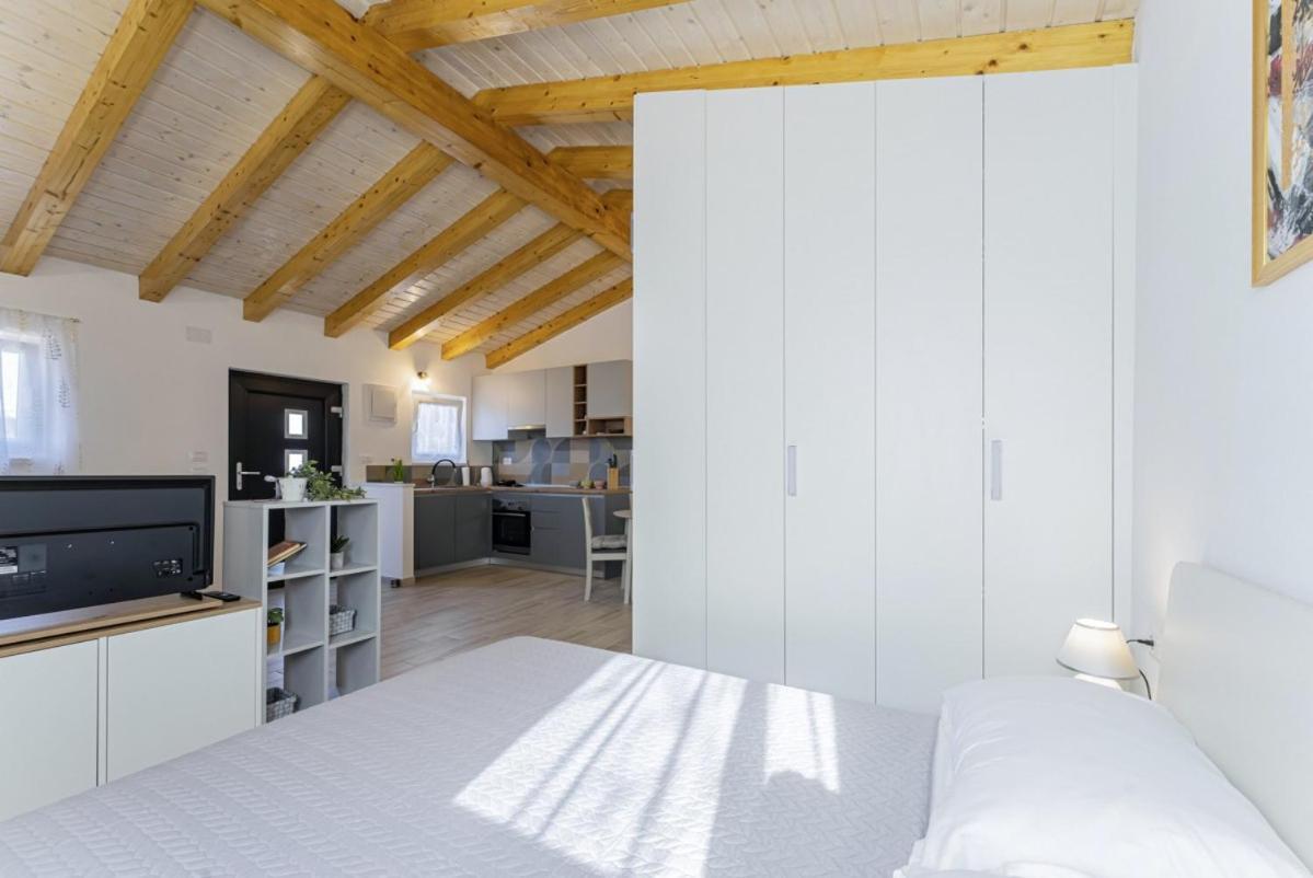 Modean In Pula - Haus Fuer 2-3 Personen 빌라 외부 사진